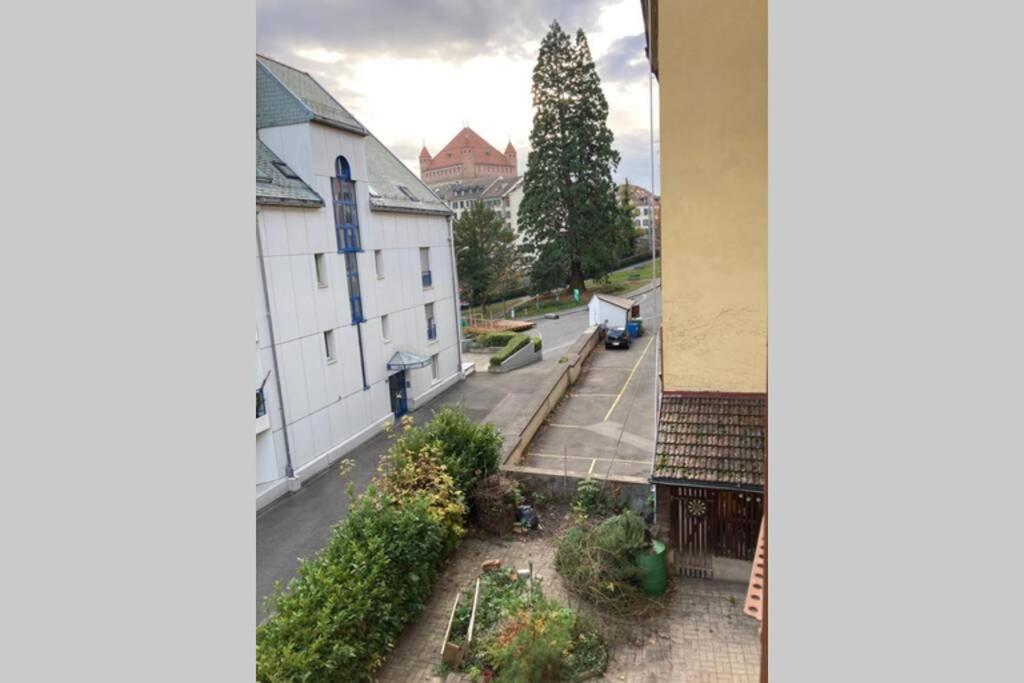Parking & Appartement 2 Pieces Sans Traffic Lausanne Exterior foto